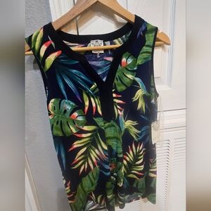 Tropical Leaf Print Sleeveless Top